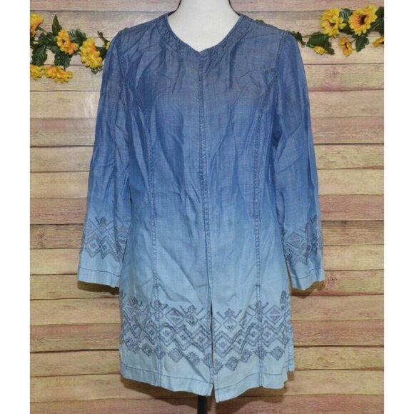 Chico's 1 Blue Ombre Open Front Chambray Shacket Jacket Size M 8 Pockets - Picture 3 of 13